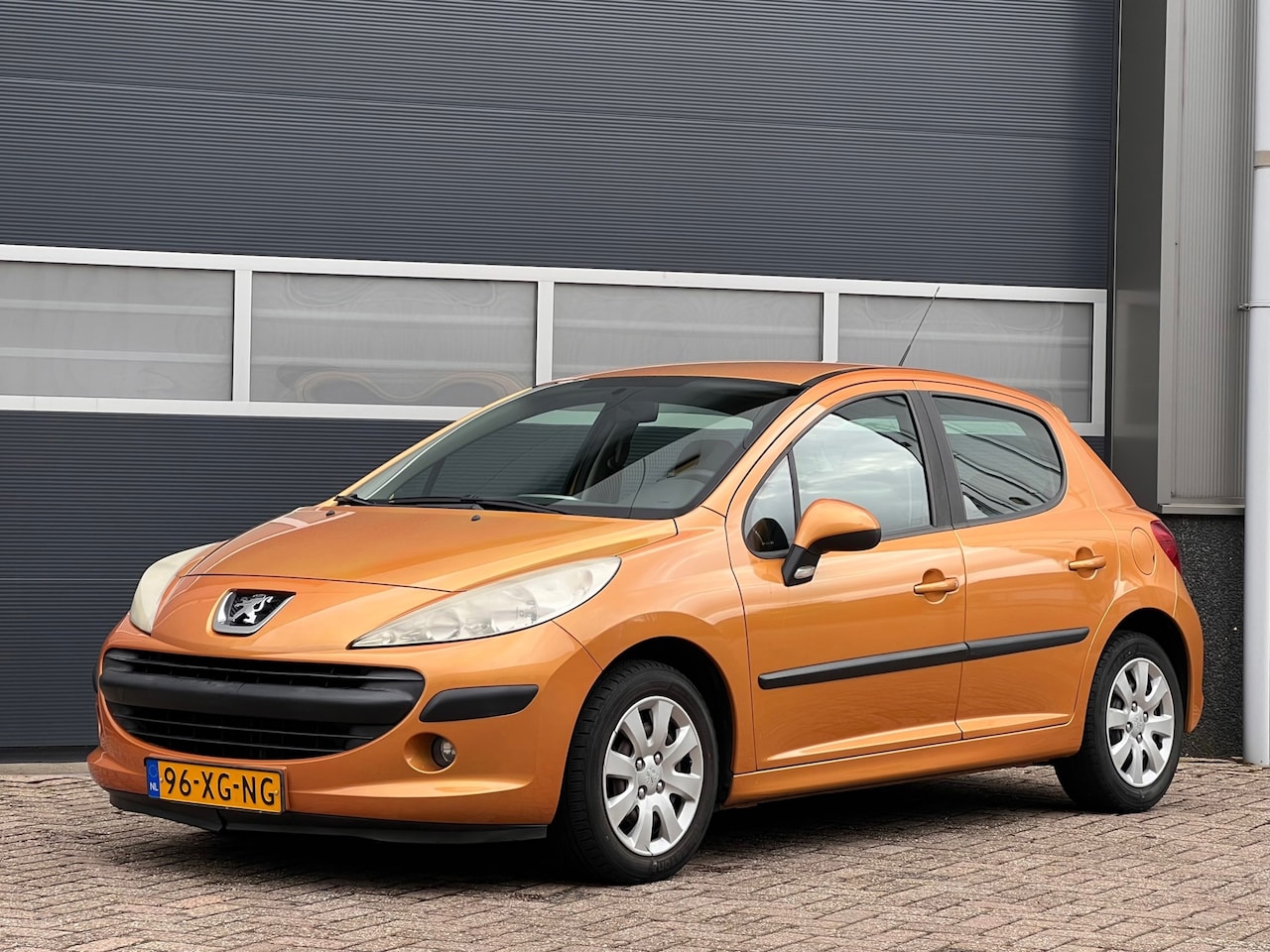 Peugeot 207 - 1.4-16V Color-line bj.2007 Airco|5 Drs|Nap. - AutoWereld.nl