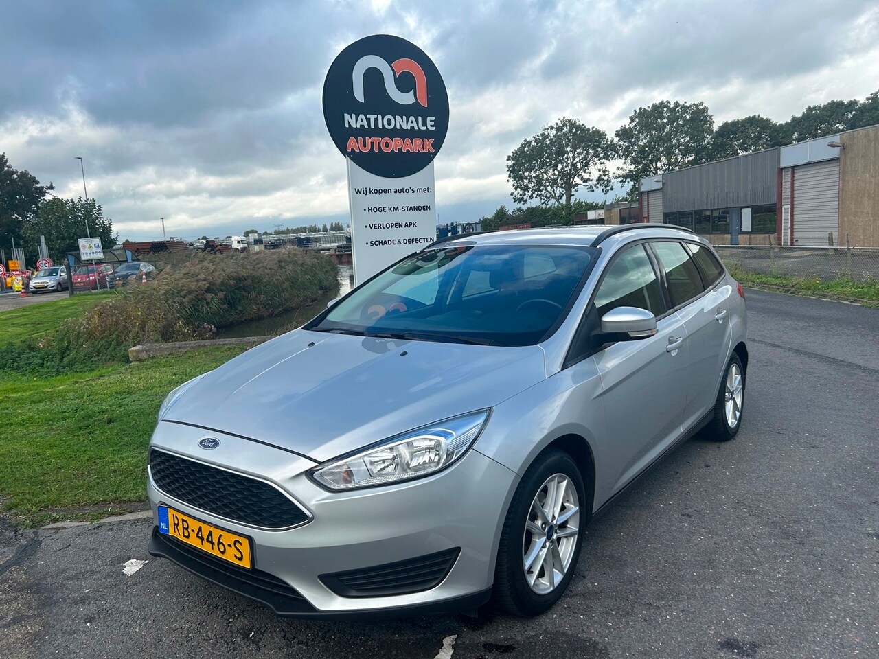 Ford Focus Wagon - | 2017 | 1.0 Trend 101 pk | Handgeschakeld | APK - AutoWereld.nl