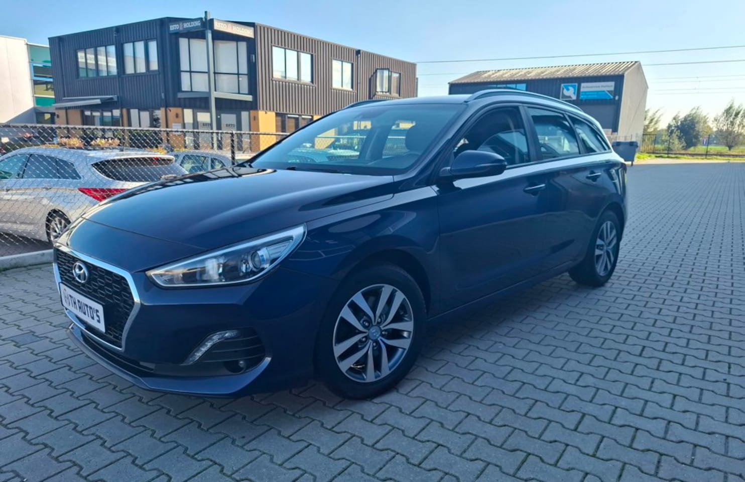Hyundai i30 Wagon - 1.0 T-GDI Premium / airco/ camera/ appel careplay / trekhaak - AutoWereld.nl
