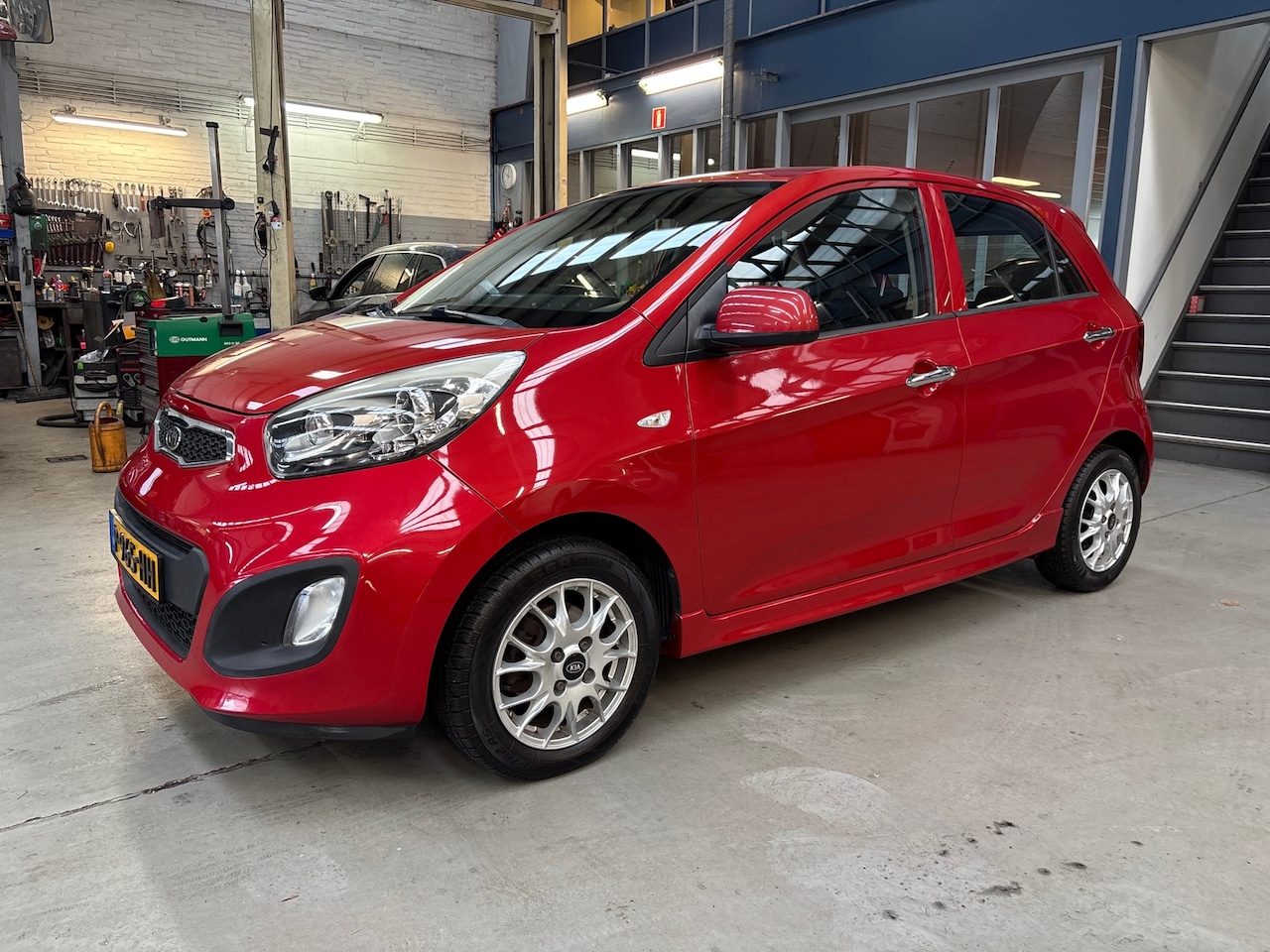 Kia Picanto - 1.2 CVVT Comfort Pack | Airco | LM Velgen | Stuurverwarming | Bluetooth | Nieuwe APK | Rij - AutoWereld.nl