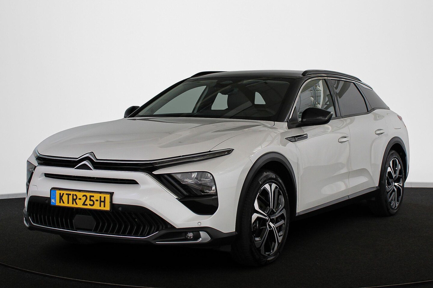 Citroën C5 X - 1.6 Plug-in Hybrid 180 Plus Stoel-Stuurverwarming Leder Keyless - AutoWereld.nl