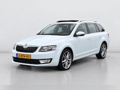 Skoda Octavia Combi - 1.2 TSI Greentech Ambition Bus PANO AUTO LEER NAVI
