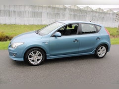 Hyundai i30 - 1.4i i-Drive Cool 5 Drs