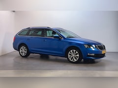 Skoda Octavia Combi - 1.0 TSI Greentech Business Edition Leder-Stof Stoelverwarming Navigatie App-Connect DAB+