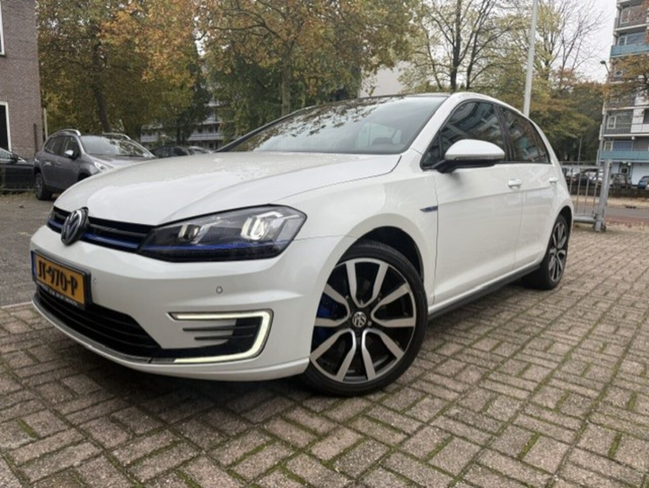 Volkswagen Golf - 1.4 TSI GTE Navi/Leer/Panoramadak - AutoWereld.nl