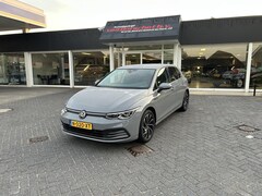 Volkswagen Golf - 1.5 eTSI R-Line Business