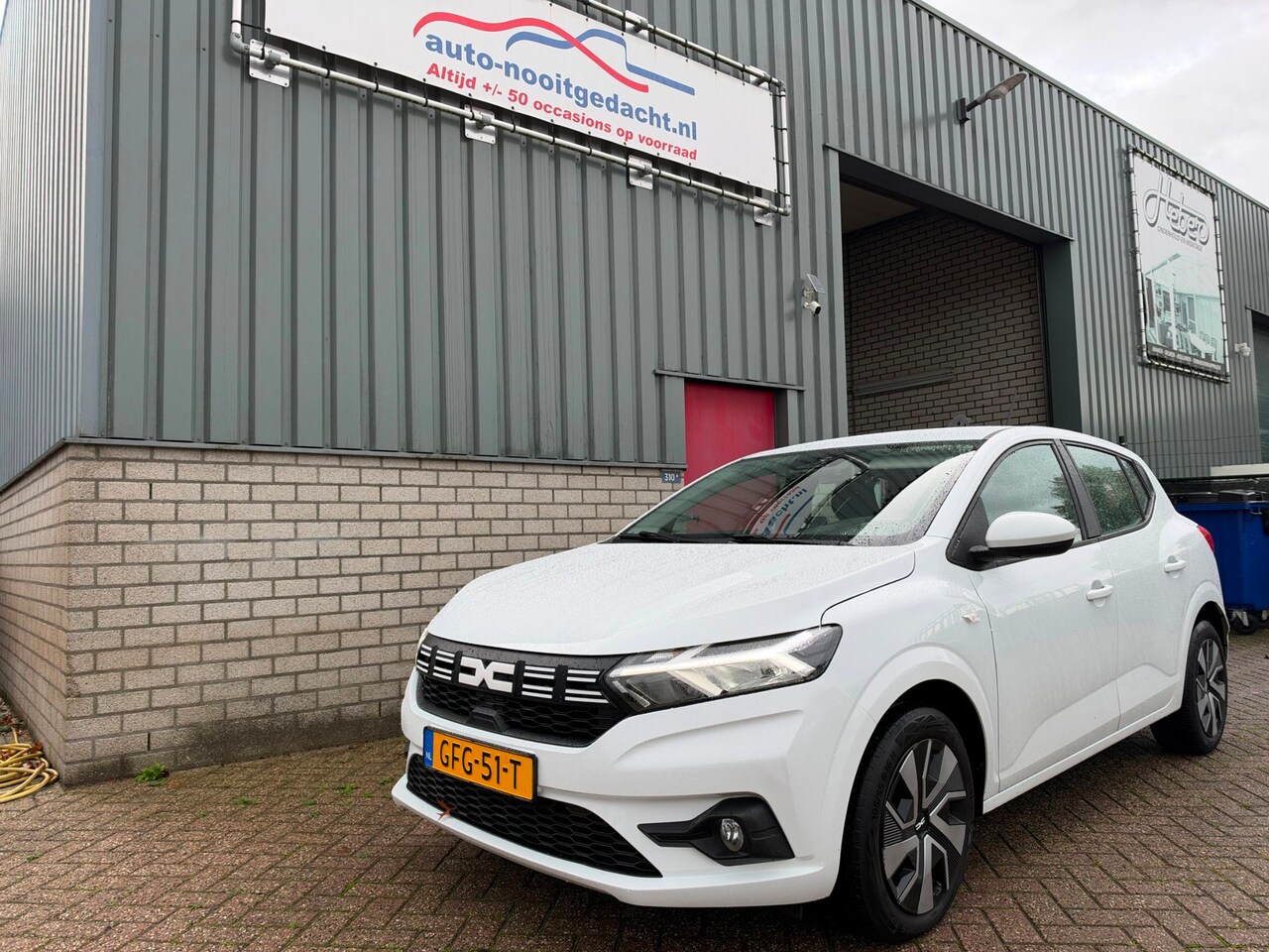Dacia Sandero - 1.0 TCe 100 ECO-G Expression 1.0 TCe 100 ECO-G Expression - AutoWereld.nl
