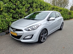 Hyundai i30 - 1.6 GDI i-Drive Navi Airco