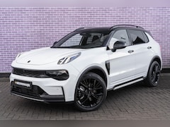 Lynk & Co 01 - 1.5 More | Trekhaak | PHEV | Two-Tone | Panoramadak | Infinity by Harman Audio | 360 Grade