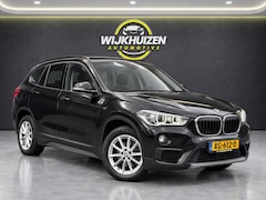 BMW X1 - SDrive18i Executive Automaat met Led Navigatie Cruise Trekhaak