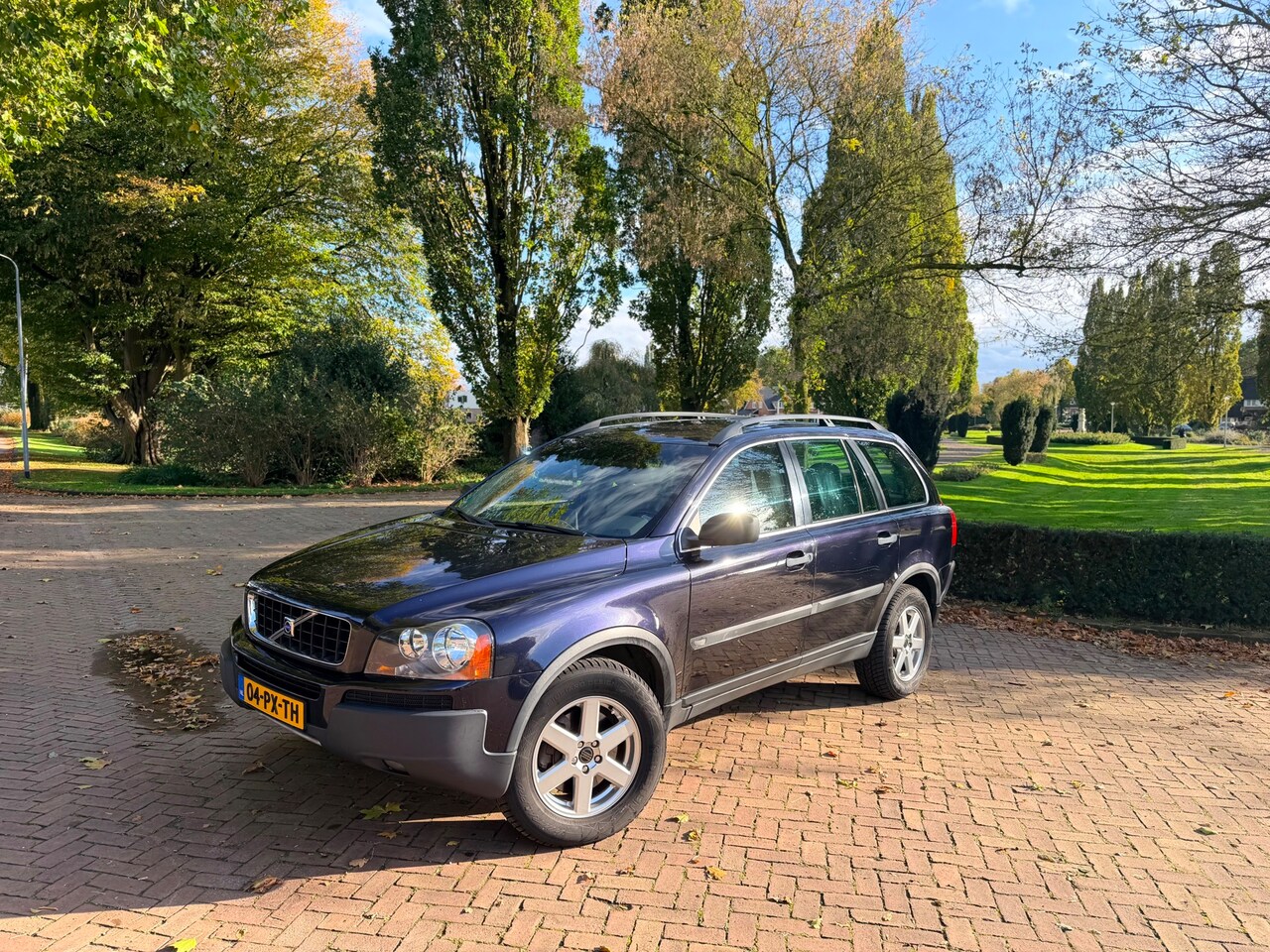 Volvo XC90 - 2.5 T Momentum | 7zits | Leer | Automaat | CarPlay - AutoWereld.nl