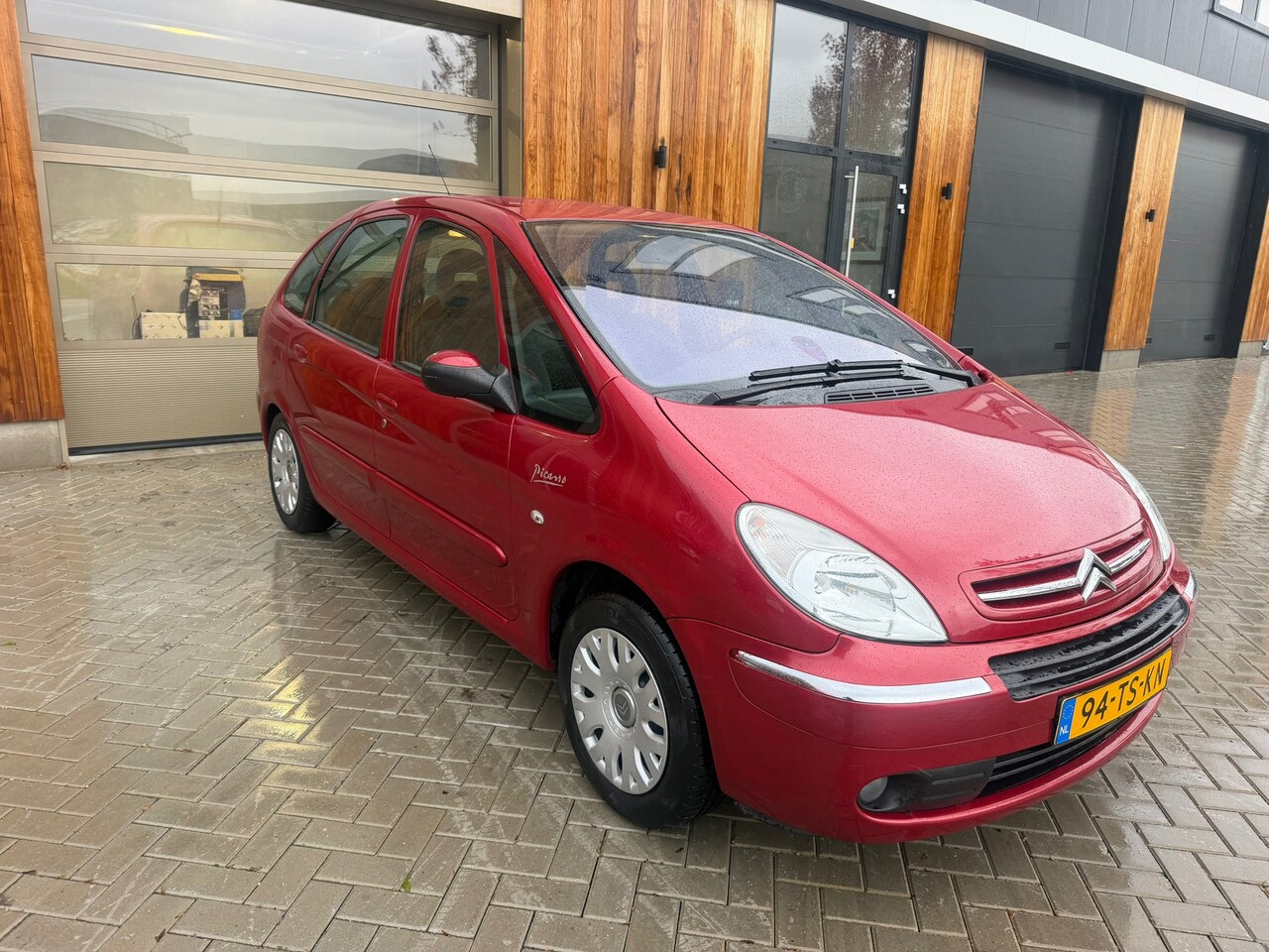 Citroën Xsara Picasso - 2.0i-16V Caractère Automaat 5DR Koopje - AutoWereld.nl