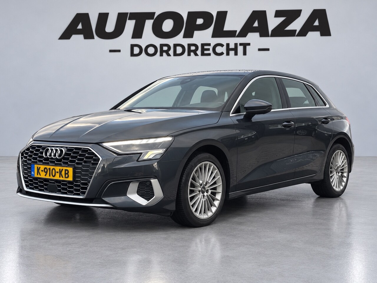 Audi A3 Sportback - 35 TFSI Business edition 35 TFSI Business edition - AutoWereld.nl