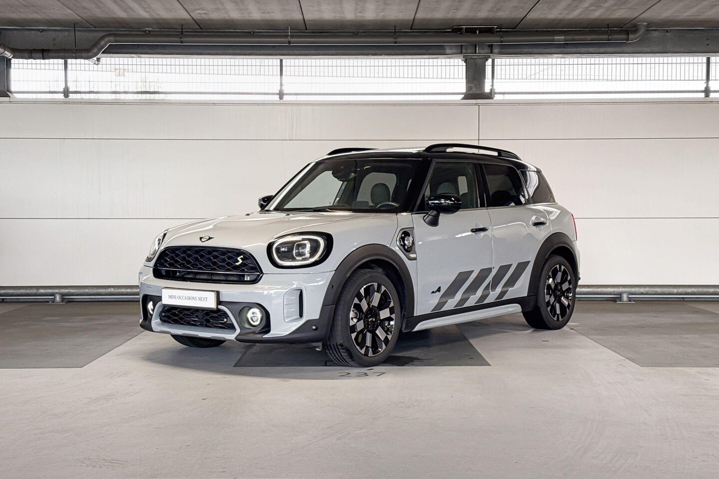 MINI Countryman - 1.5 Cooper S E ALL4 Untamed Edition - AutoWereld.nl