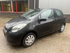 Toyota Yaris - 1.0 VVTi Acces