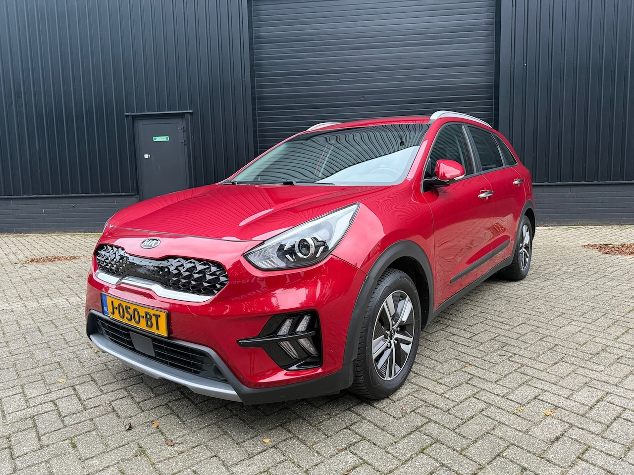 Kia Niro - 1.6 GDi Hybrid DynamicLine *Rijdbare Schade* - AutoWereld.nl