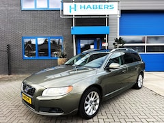 Volvo V70 - 2.0 T5 213PK|Nieuw model|Navi|Leder|Xenon|Schuifdak|AUT|5Cilinder|Trekhaak|CNG gas|Memmory