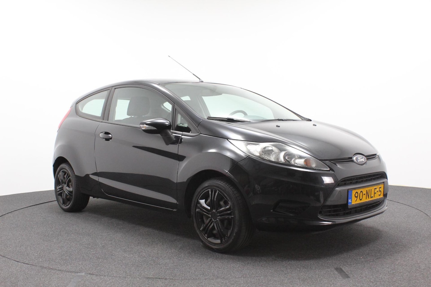 Ford Fiesta - 1.25 Limited | Airco | Goed onderhouden | Trekhaak | Nieuwe APK - AutoWereld.nl