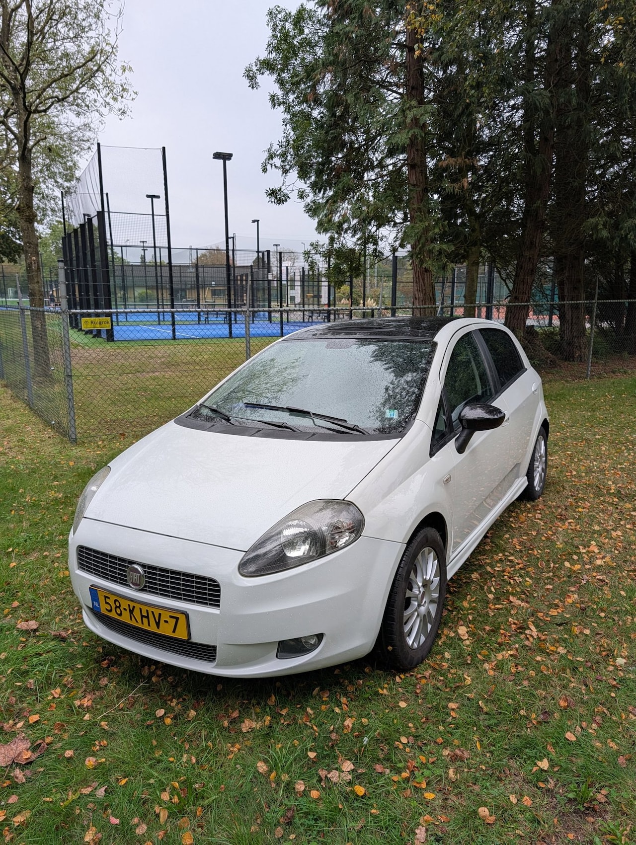 Fiat Grande Punto - 1.4 NeroBianco 1.4 NeroBianco ,panodak ,Airco ,Nieuwe APK - AutoWereld.nl