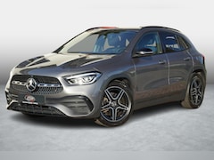 Mercedes-Benz GLA-Klasse - 200 AMG Night pakket Camera Trekhaak