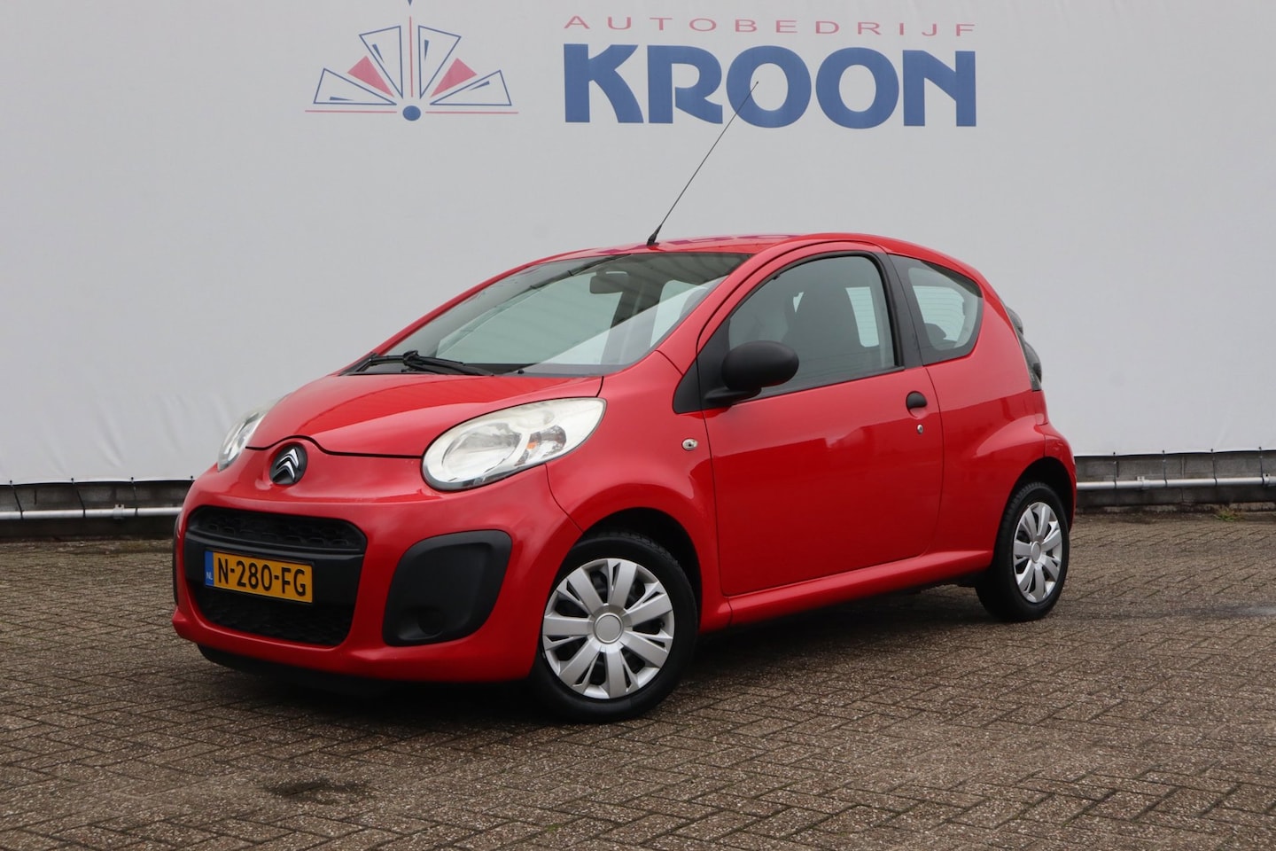 Citroën C1 - 1.0 Attraction APK t/m sept. 2027!! weinig km en net onderhoud gehad - AutoWereld.nl