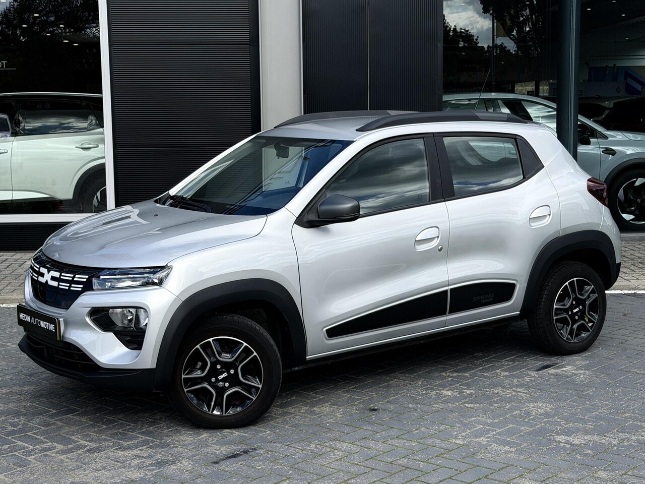 Dacia Spring - Expression 27 kWh | Camera | Airco | Android/Applecarplay - AutoWereld.nl