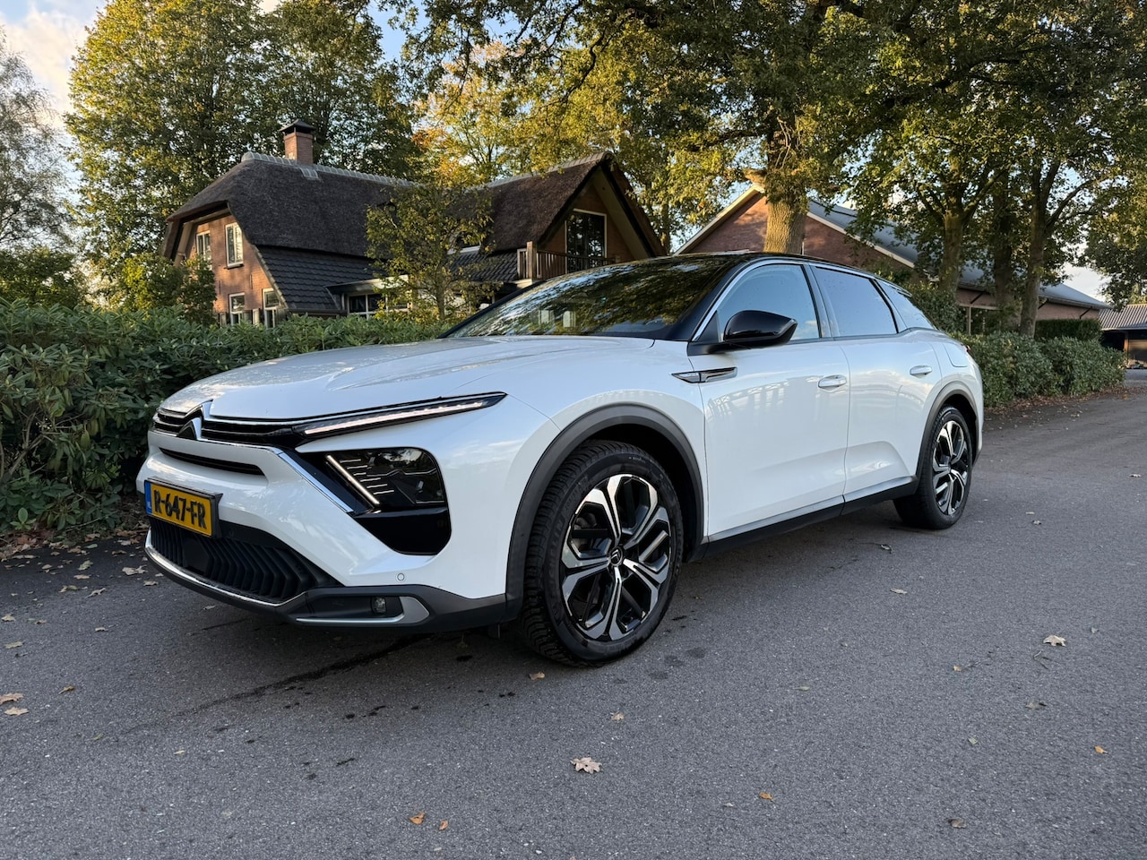 Citroën C5 X - 1.6 Plug-in Hybrid 225 Business Plus - AutoWereld.nl