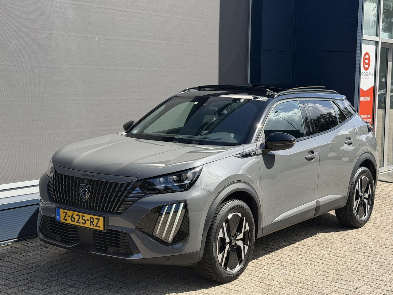 Peugeot 2008 - 1.2 Turbo 130 PK GT Automaat | Trekhaak 1200 KG| Panoramadak | All Season banden | Lichtme - AutoWereld.nl