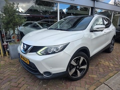 Nissan Qashqai - 1.2 Connect Edition, panoramadak, trekhaak, camera, metalic, nieuwe motor