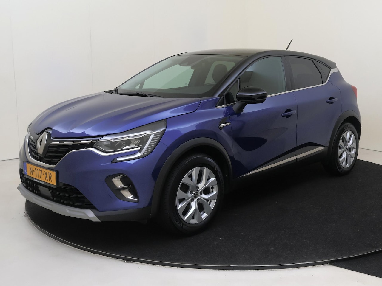 Renault Captur - 1.0 TCe 100 Intens | Naviagatie | Parkeer Sensor | Airco | Trekhaak - AutoWereld.nl