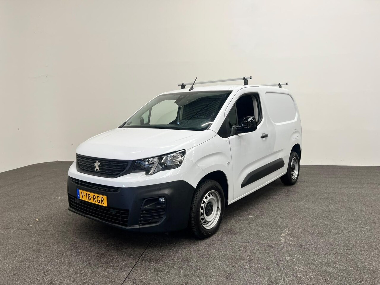 Peugeot Partner - 1.5 BlueHDI Premium Navigatie Apple CarPlay Android Auto Camera Parkeerhulp achter Cruise - AutoWereld.nl