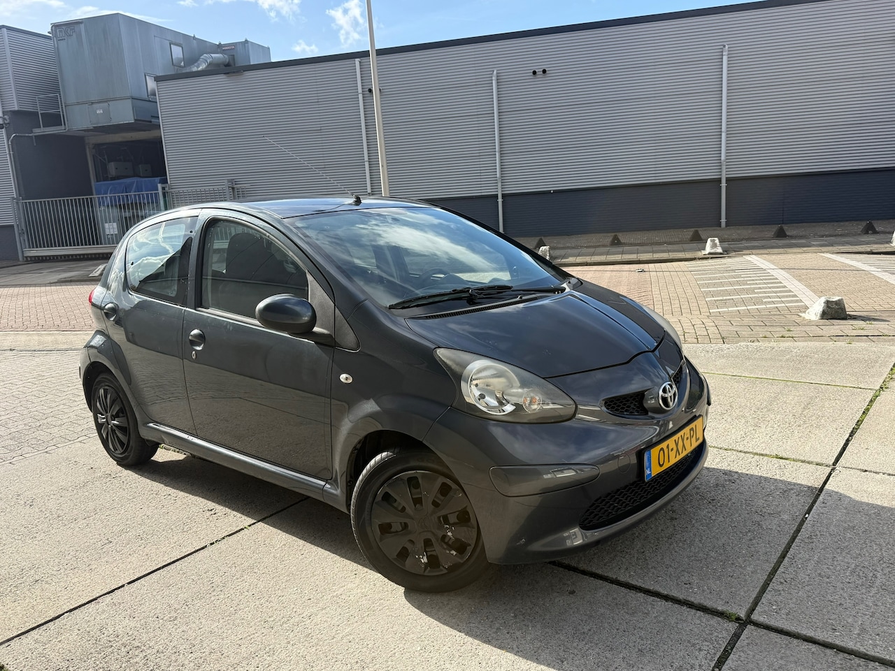 Toyota Aygo - 1.0-12V + NEW Koppeling NEW APK 5 DR - AutoWereld.nl
