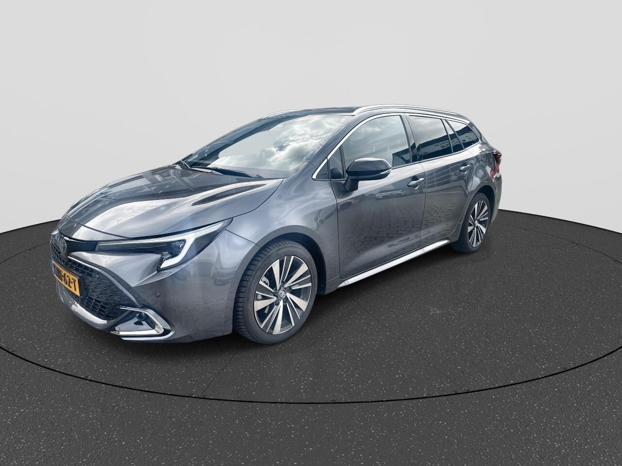 Toyota Corolla Touring Sports - Hybrid 140 Dynamic - AutoWereld.nl