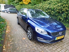 Volvo V60 - 2.0 D2 Ocean Race nette auto technisch goed met alle onderhoud boeken