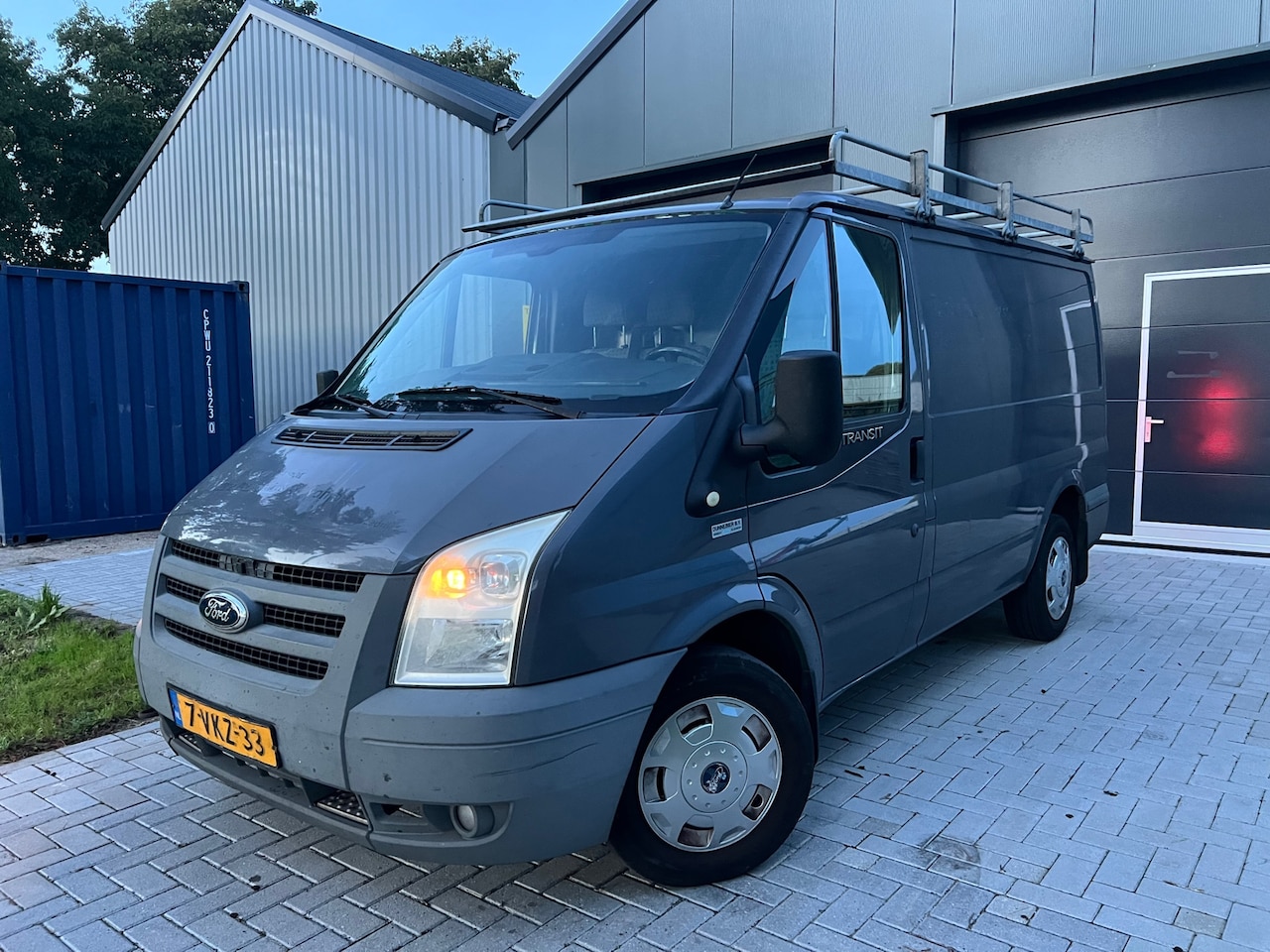 Ford Transit - 260S 2.2 TDCI Ambiente SHD AIRCO - AutoWereld.nl