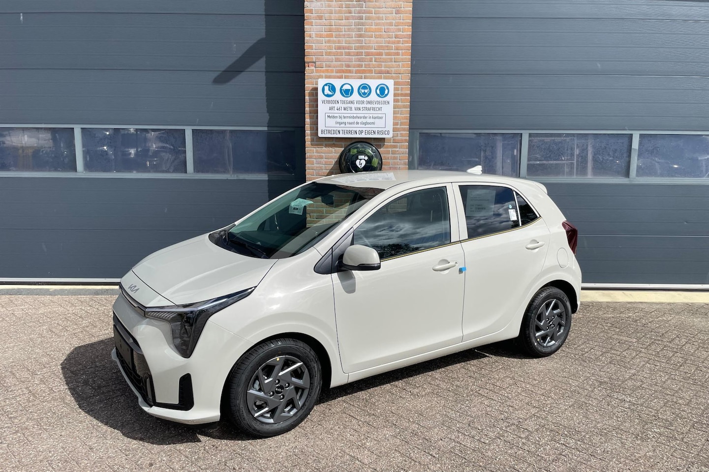 Kia Picanto - 1.0 GDi DynamicPlusLine Snel Leverbaar | Lichtmetalen Velgen | Cruise Control | Achteruitr - AutoWereld.nl