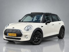 MINI 5-Deurs - 1.5 Cooper Chili Serious Business|Pano|H&K|Stoelverwarming|LED|Navigatie|PDC