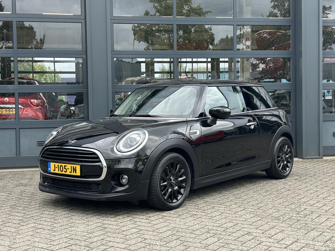 MINI 3-Deurs - 1.5 Cooper Chili | Navi | Climate | Cruise - AutoWereld.nl