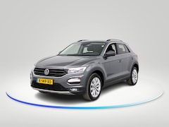 Volkswagen T-Roc - 1.0 TSI Style 110 PK | Navigatie | 17" LM velgen | Alarm | Privacy glas |