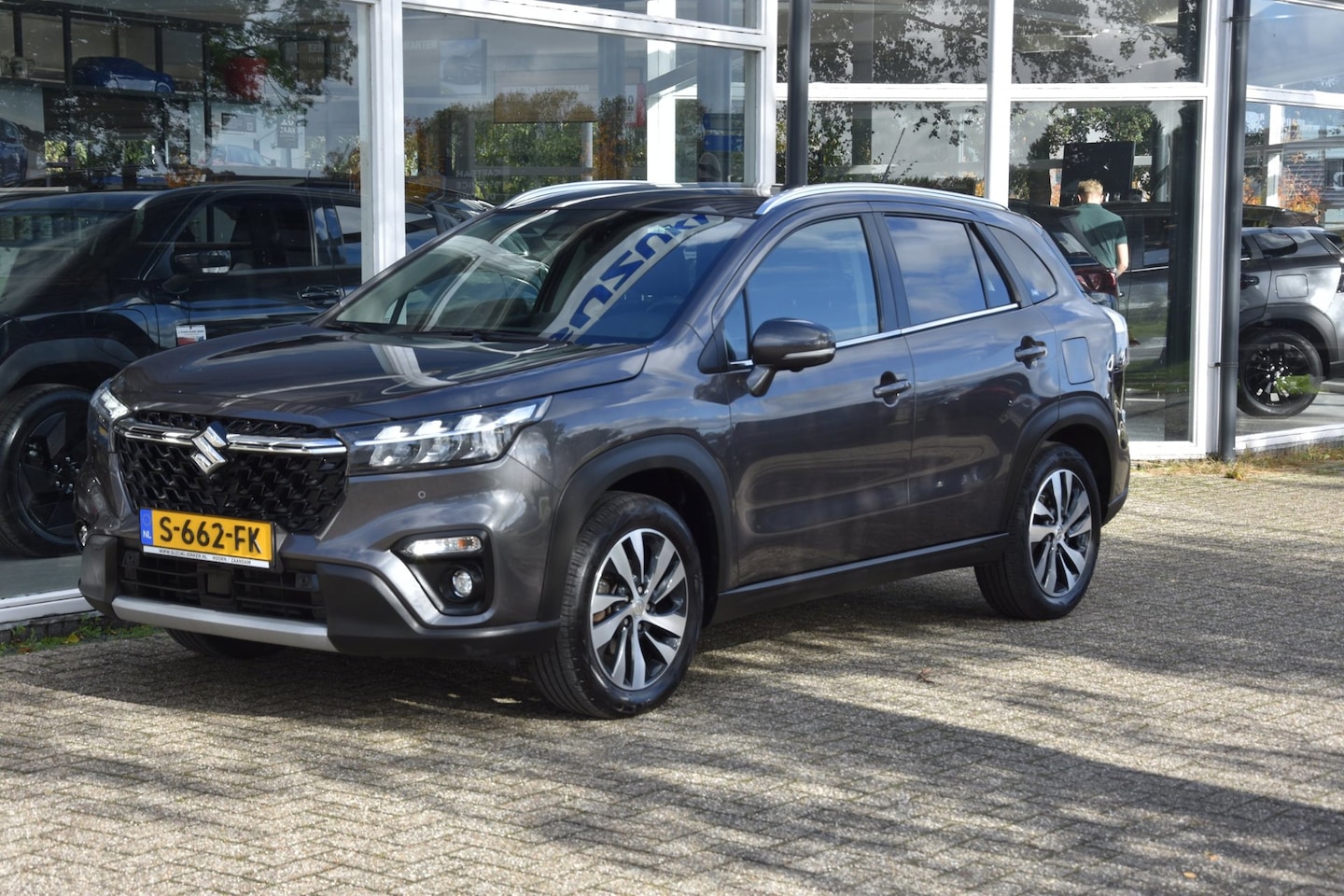 Suzuki S-Cross - 1.5 Automaat Hybrid Style - AutoWereld.nl