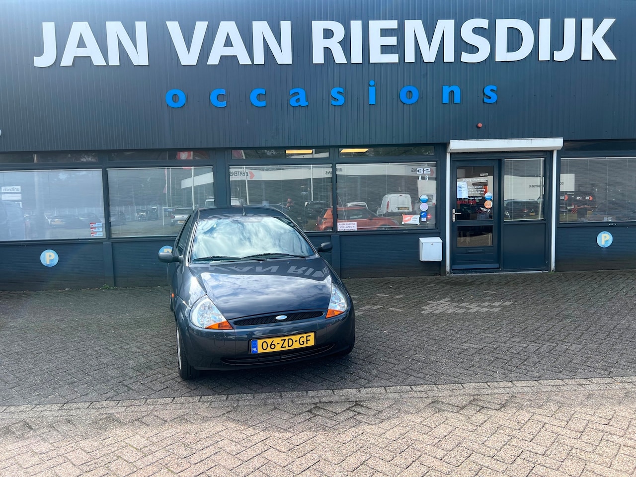 Ford Ka - 1.3 Cool & Sound bj2007 70869 km NAP AIRCO 1895 EU - AutoWereld.nl