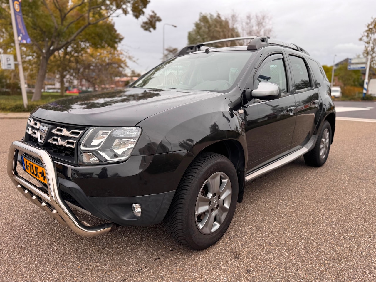Dacia Duster - 1.2 TCe 4x2 Prestige / airco / cruise.control / camera / elek.pakket / pdc / trekhaak / na - AutoWereld.nl