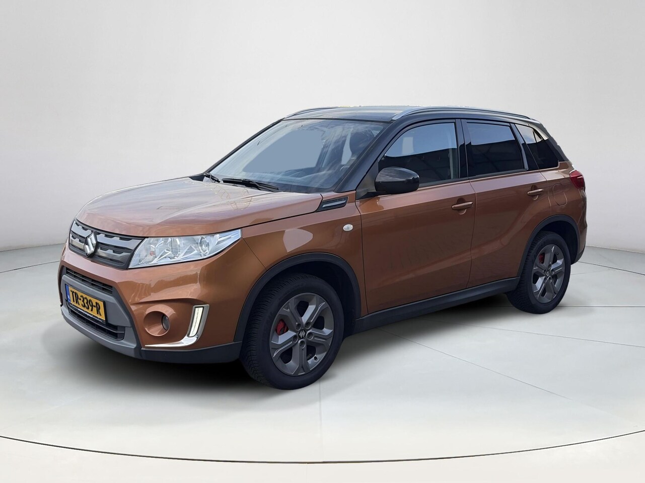 Suzuki Vitara - 1.6 Experience **/TREKHAAK/ STOELVERWARMING/ PARKEERCAMERA** - AutoWereld.nl