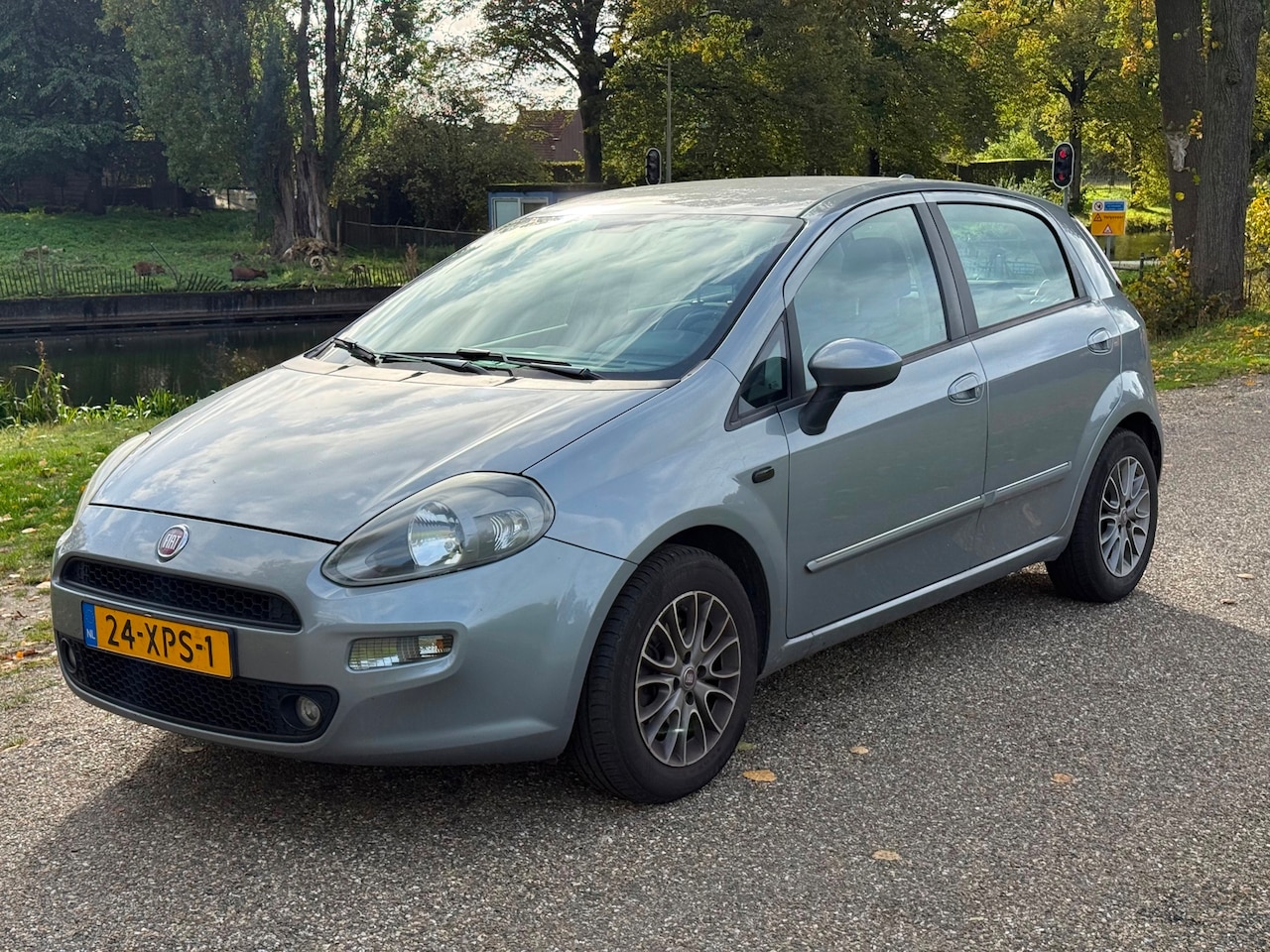 Fiat Punto Evo - 1.3 M-Jet Easy|5 deurs|Airco - AutoWereld.nl