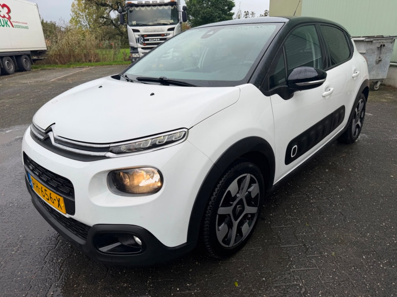 Citroën C3 - 1.2 110 PK Shine Distributieriem Verv.|Navigatie|Camera|Climate control| - AutoWereld.nl