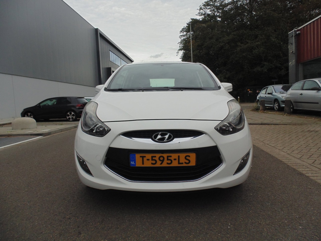 Hyundai ix20 - 1.4i Go! 5 deurs MET NAVI AIRCO CAMER 11-2014 - AutoWereld.nl