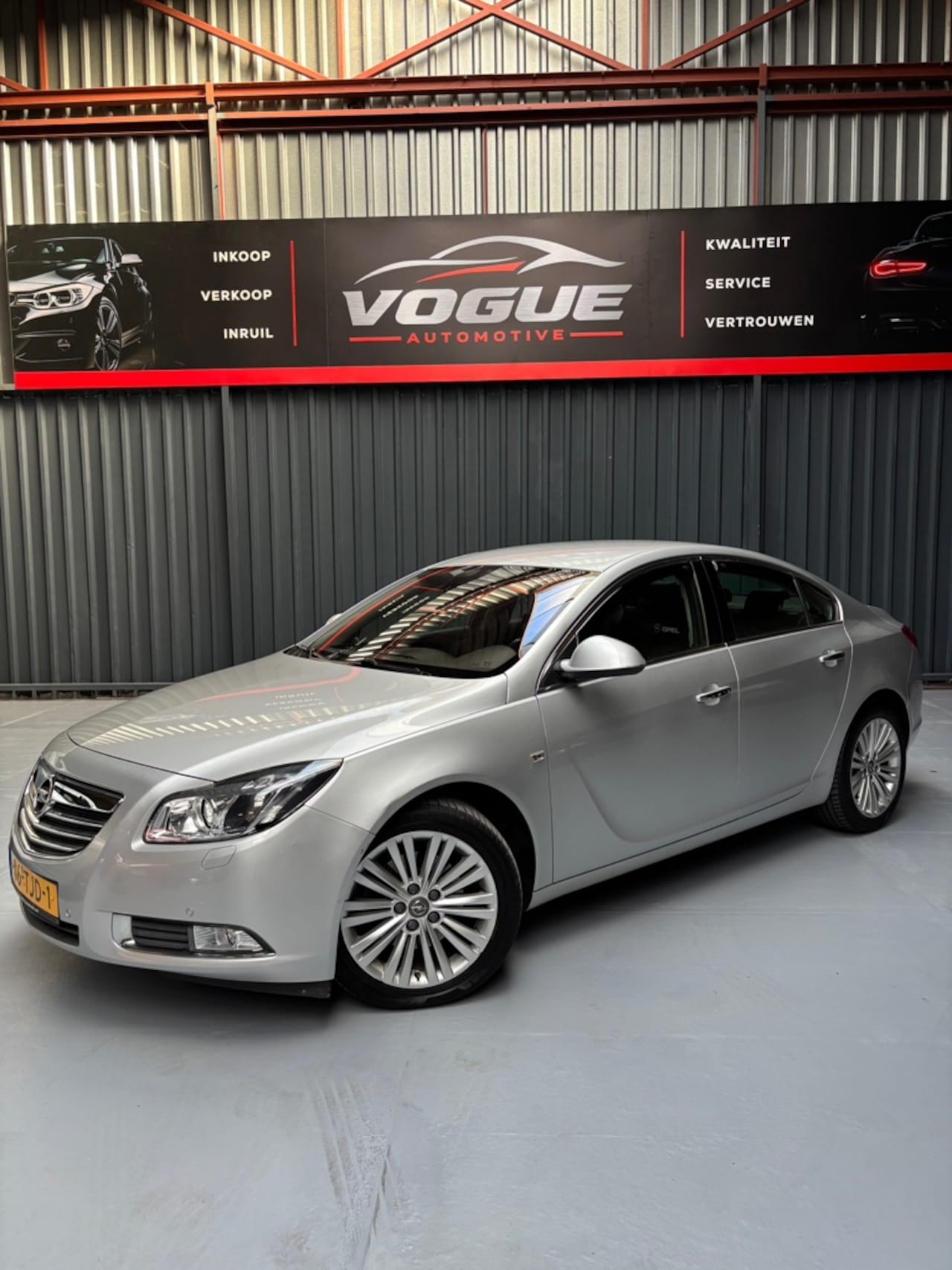 Opel Insignia - 2.0 T Cosmo 2012 Automaat / NAP / AIRCO / NAVI - AutoWereld.nl