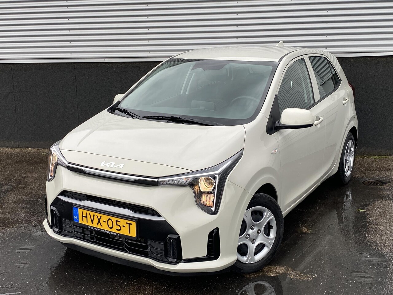 Kia Picanto - 1.0 DPI DynamicLine 5p. NL-auto, lage KM stand, parkeersensoren, navigatie, Apple CarPlay/ - AutoWereld.nl