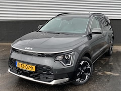 Kia Niro EV - Light Advanced 64.8 kWh Stuur- & stoelverwarming, parkeersensoren v&a, navigatie, Apple Ca