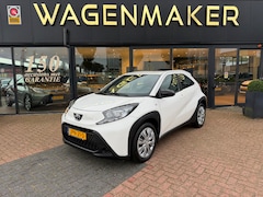 Toyota Aygo X - 1.0 VVT-i MT Play Airco|ACC|CAM|Carplay